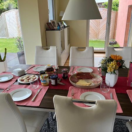 Schoenes Privatzimmer Region Hannover Шпринге Екстериор снимка